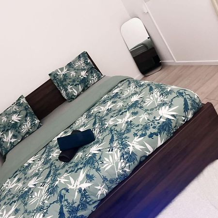 Logement Entier Chambre+Salon + Jardin & Terrasse Les Ulis Buitenkant foto