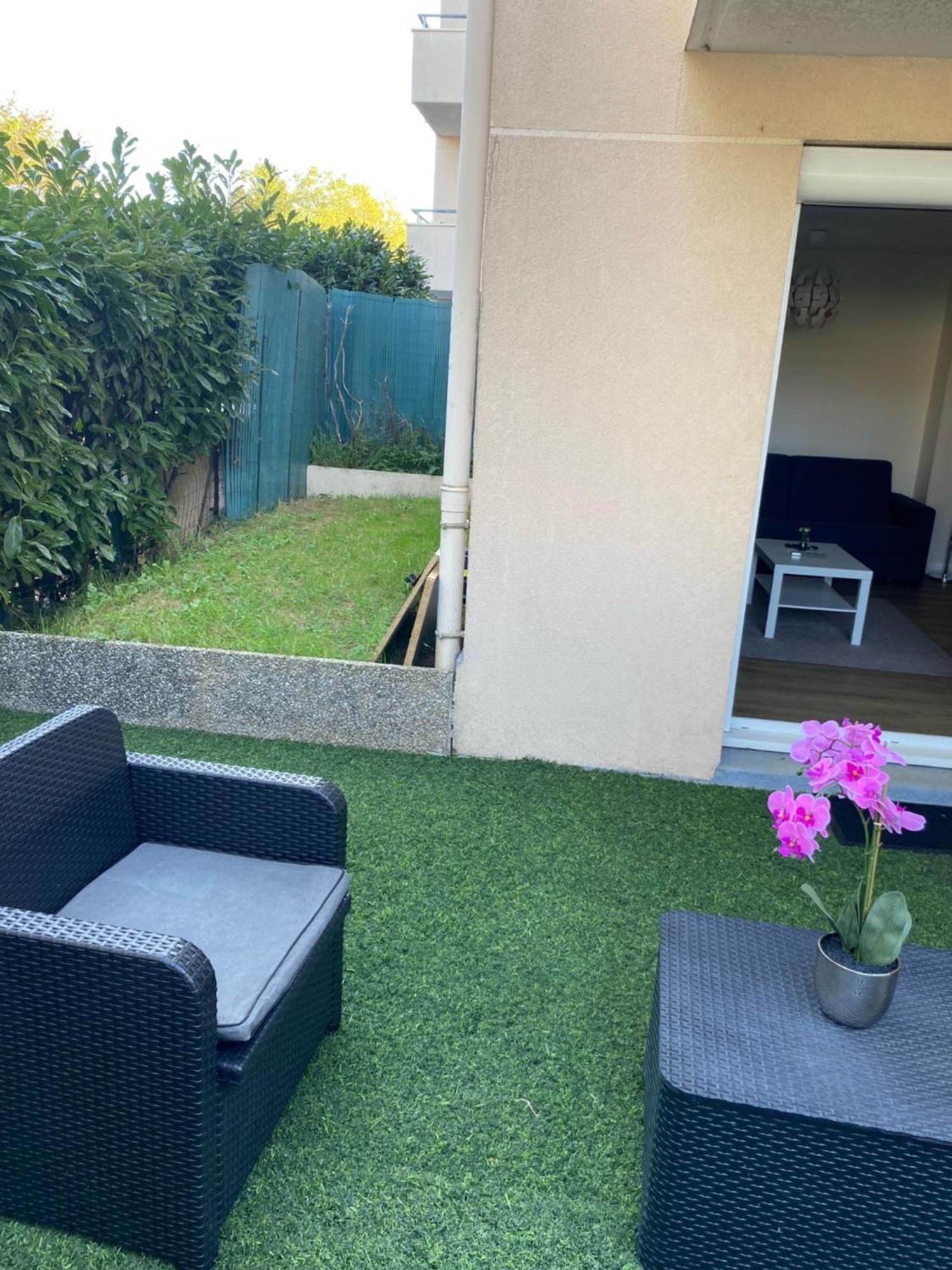 Logement Entier Chambre+Salon + Jardin & Terrasse Les Ulis Buitenkant foto